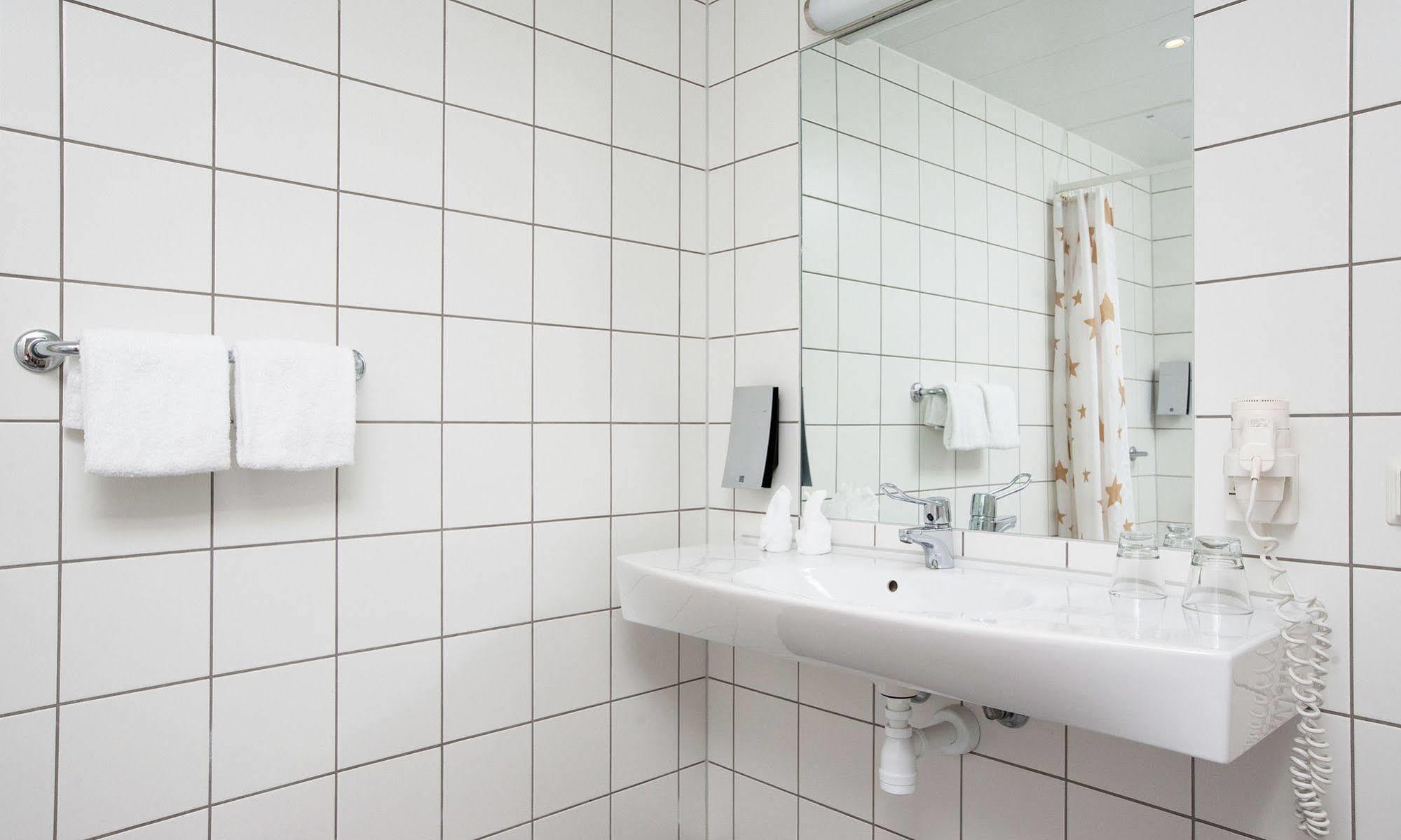 Thon Hotel Halden Esterno foto