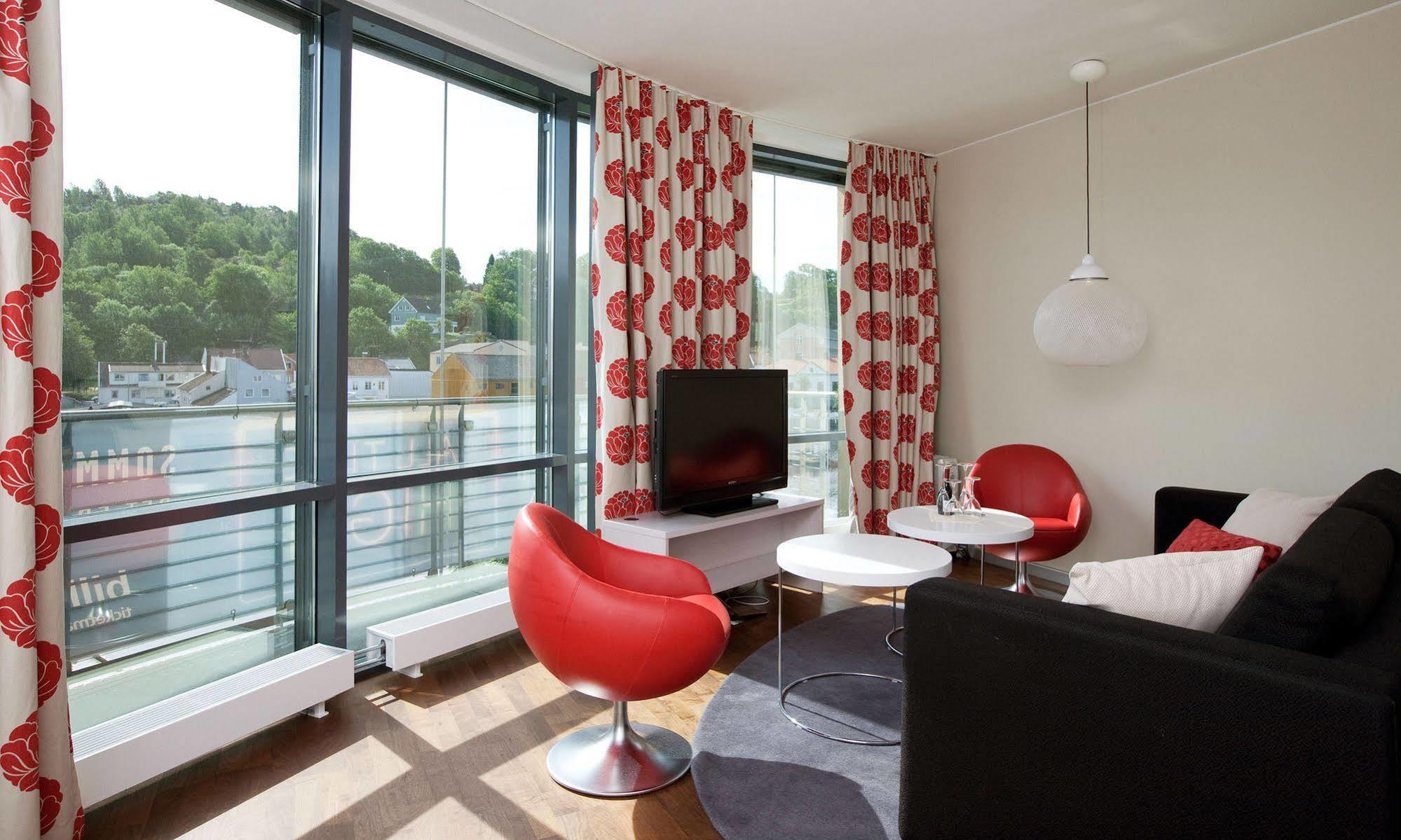 Thon Hotel Halden Esterno foto